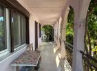 Stunning sea view income 205 m2 property in Sutomore