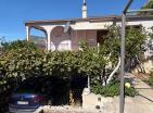 Stunning sea view income 205 m2 property in Sutomore