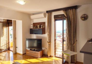 Apartment with 3 bedrooms in Budva with sea view next to Kuzhina restaurant