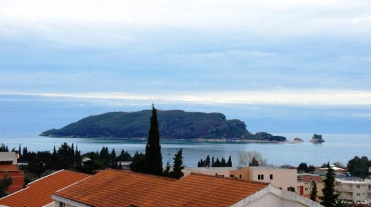 3 bedrooms flat in Budva 250m from the sea with great view