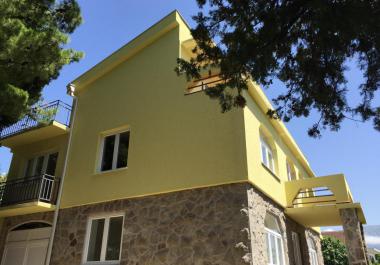 New house in Šušanj for hotel with big plot of land and sea view