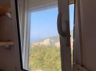 Apartment with separate bedroom and sea view in Petrovac