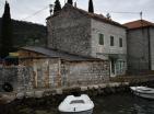 House in Lepetane, Tivat, 1 line of the sea for restoration