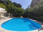 Apartman 69m2 u Budvi, Maini with 2 bedrooms and large terrace and pool