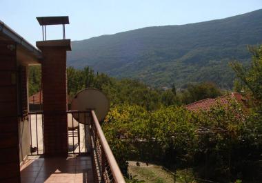 House in Igalo (Mojdez, Sutorina) in quiet picturesque place 1 km from sea