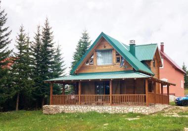 Wooden house in Zhablyak, Uskoci for year-round accommodation